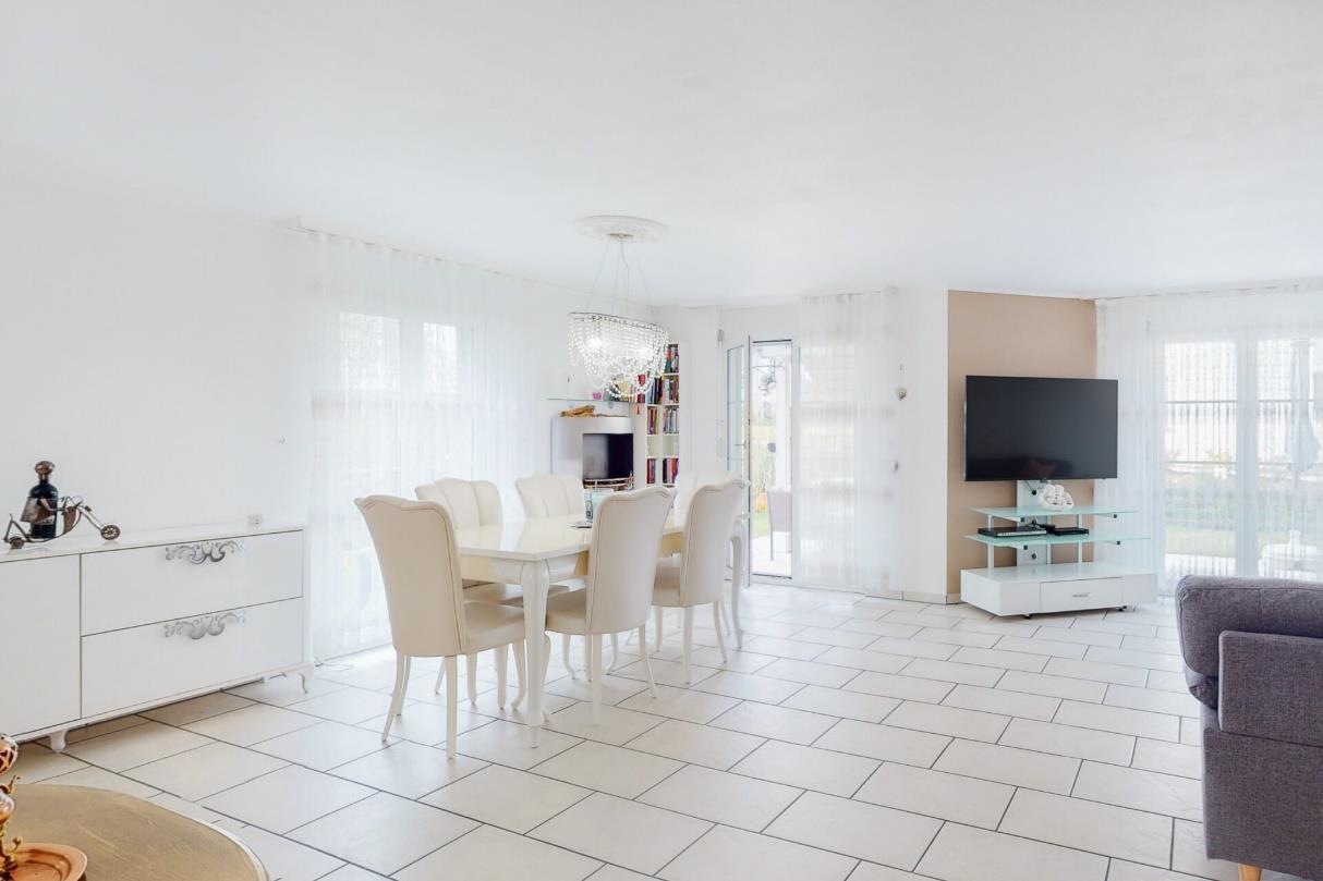 5.5 Zimmer Doppelhaushälfte in Höri - Bild 14