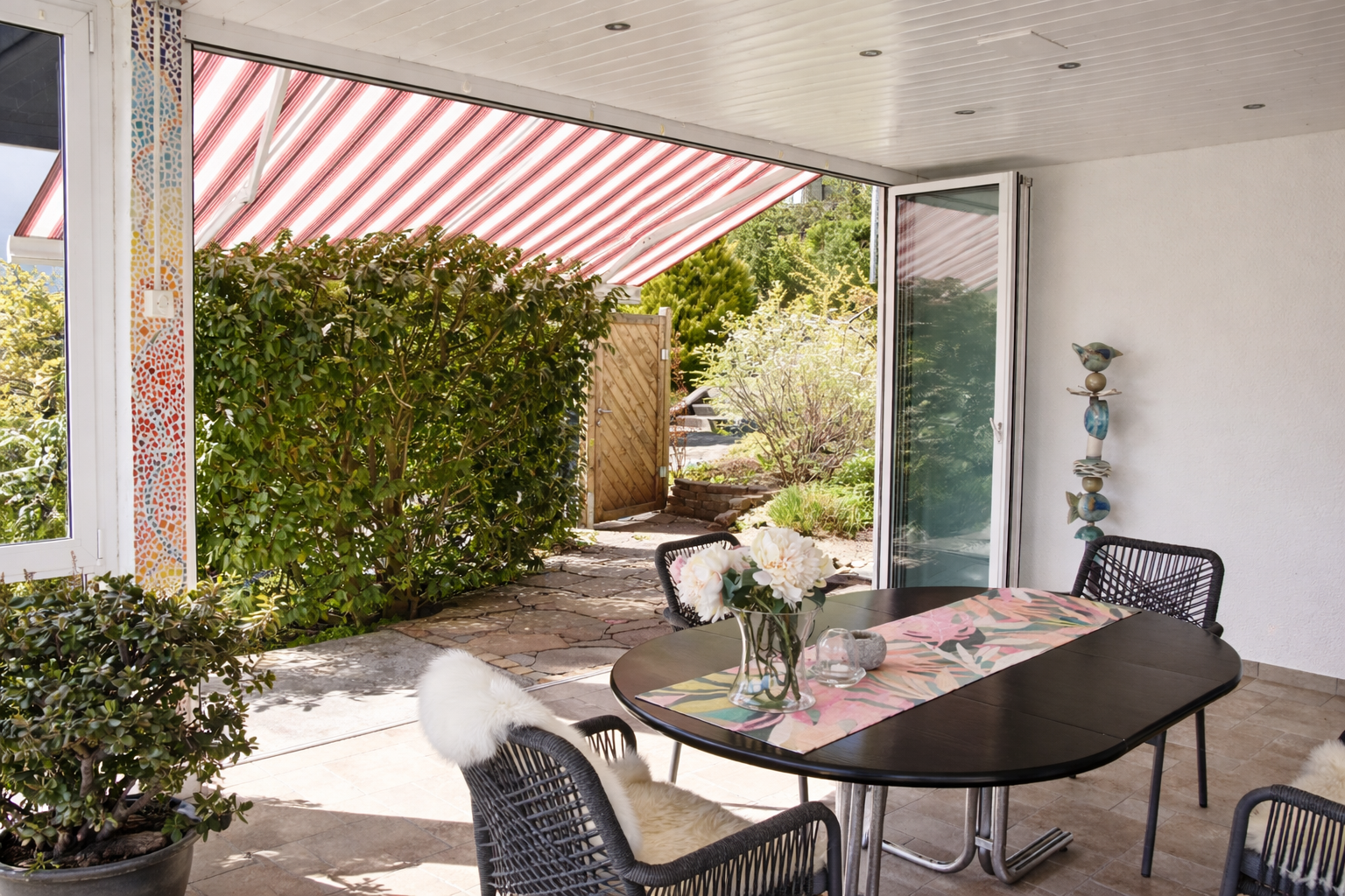 5.5 Doppelhaushälfte mit Wintergarten und Weitsicht in Oberflachs - Bild 6