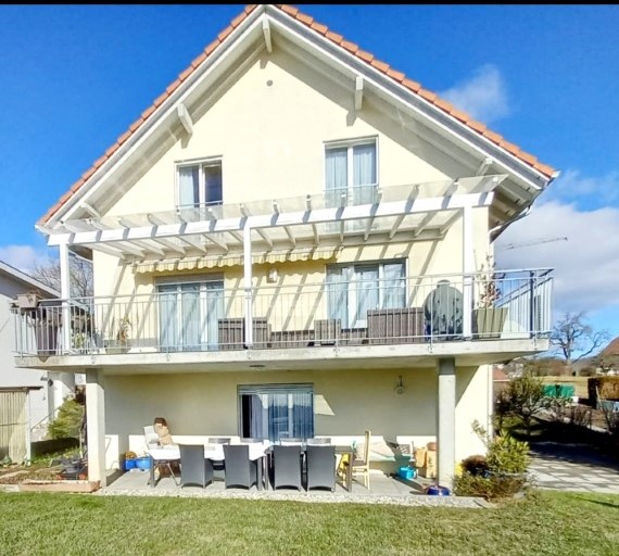 5.5 Zimmer Zweifamilienhaus in Niederlenz